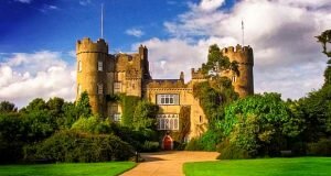 Замок Малахайд – жемчужина ирландской истории, где побывала сама железная леди Маргарет Тэтчер