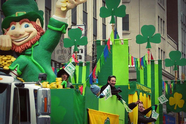 В этот день все города Ирландии «зеленеют»